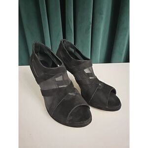 Vaneli Suede Heels/Bootie With Peep‎ Toe Size 9 N